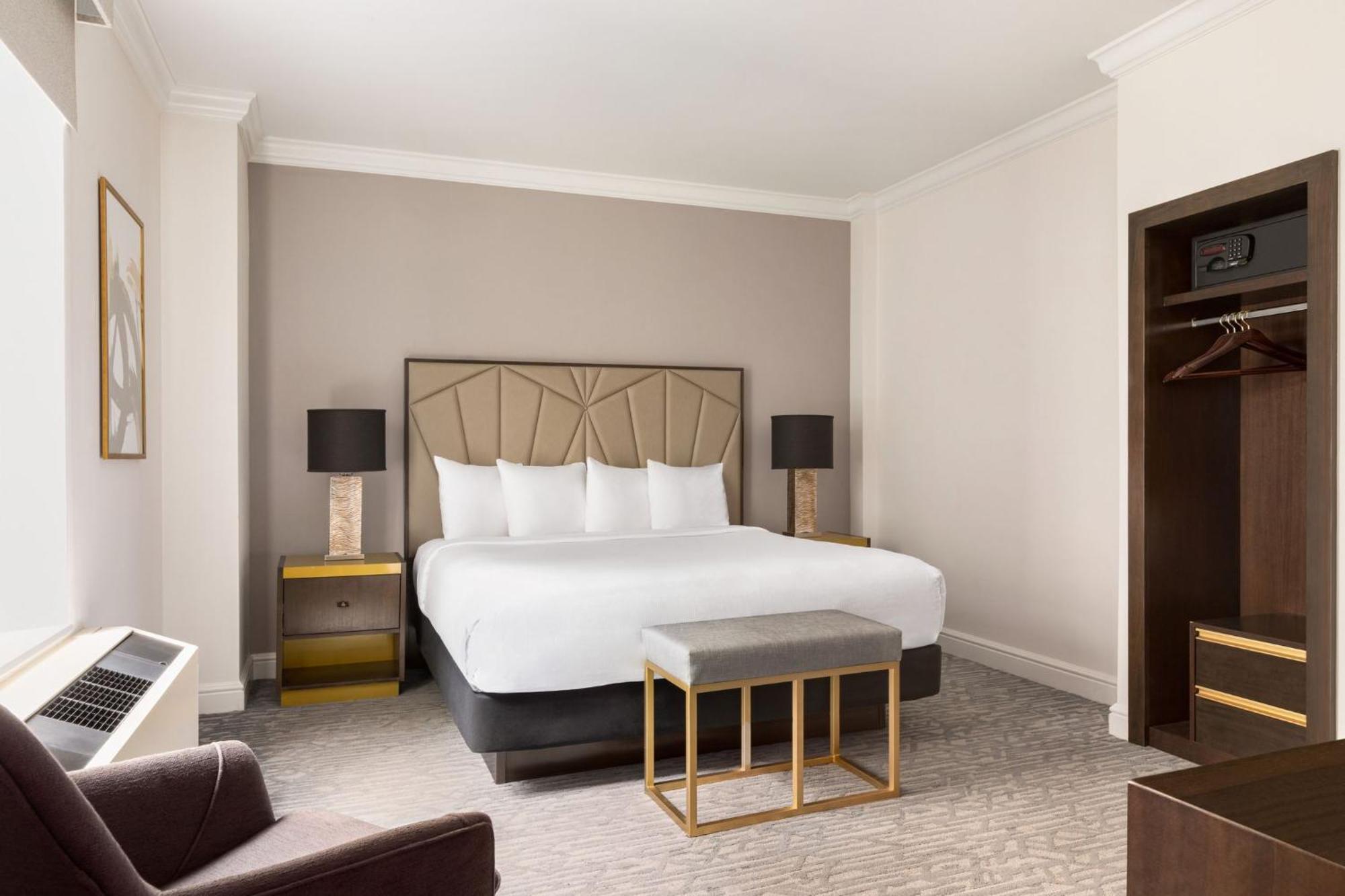 Martinique On Broadway, Curio Collection By Hilton Nueva York